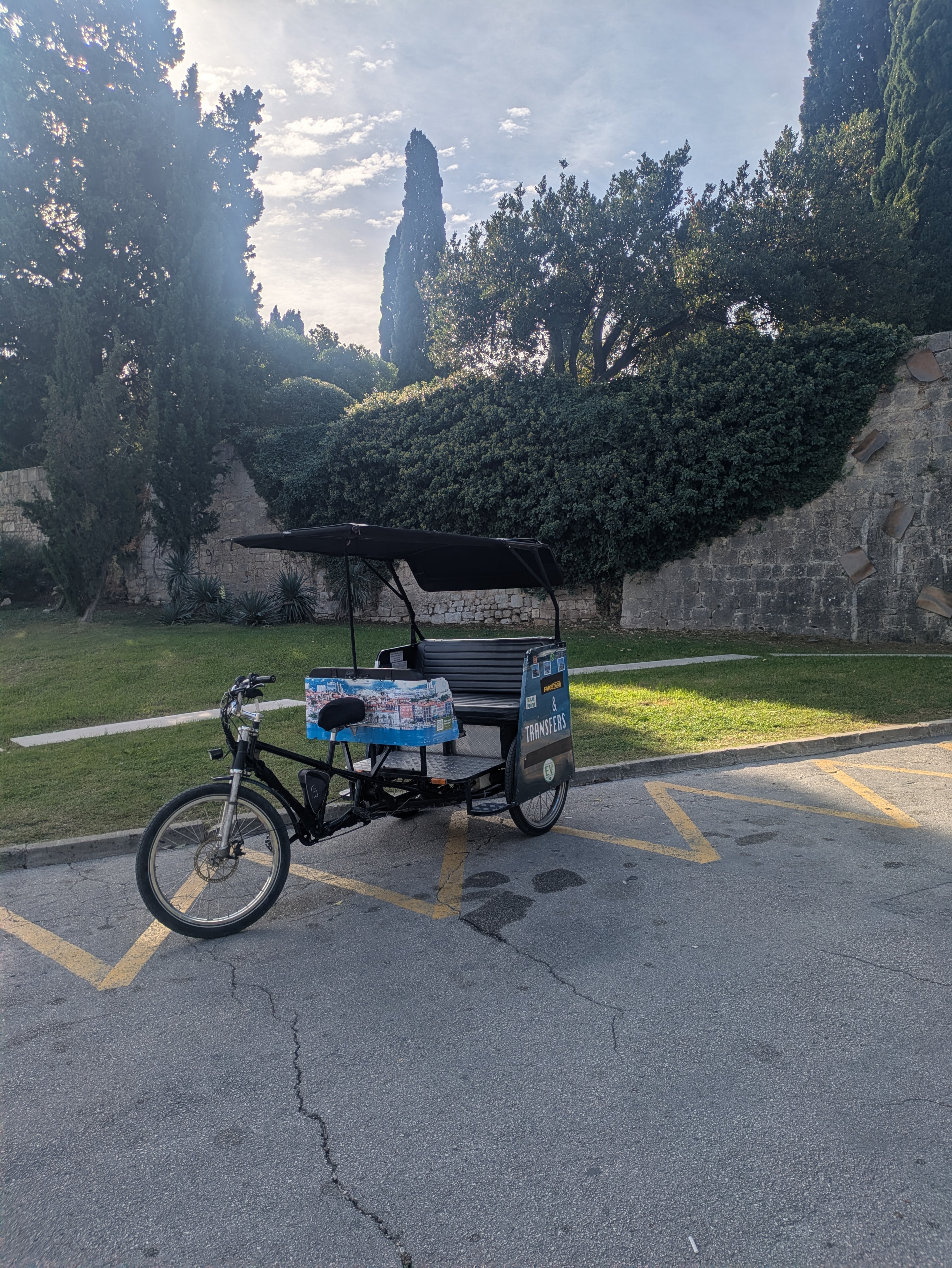 Rickshaw at Sustipan park on the Split Panorama tour
